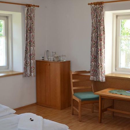 Gingin- Rooms Халстат Екстериор снимка